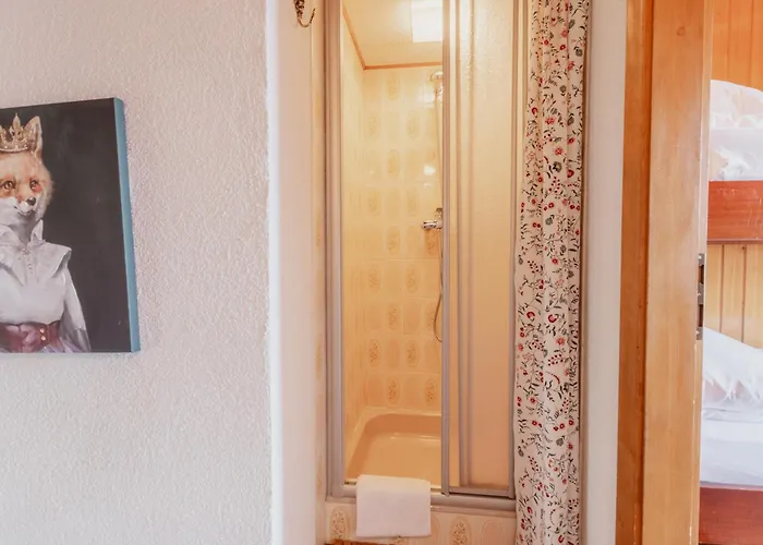 Magnifique Mitoyen Avec Vue Sur Les Montagnes