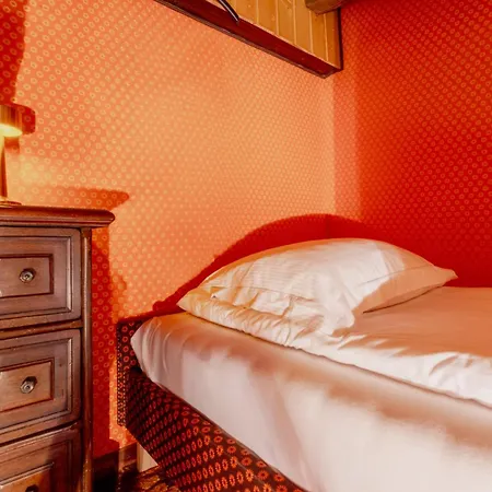 Magnifique Mitoyen Avec Vue Sur Les Montagnes