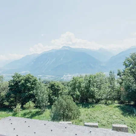 Magnifique Mitoyen Avec Vue Sur Les Montagnes Daire *