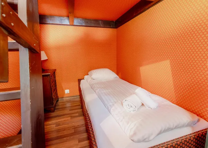 Magnifique Mitoyen Avec Vue Sur Les Montagnes