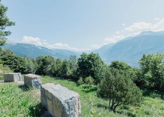 Magnifique Mitoyen Avec Vue Sur Les Montagnes * Crans-Montana